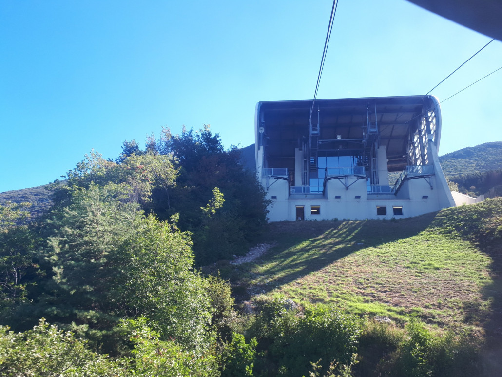 Mittelstation von unten