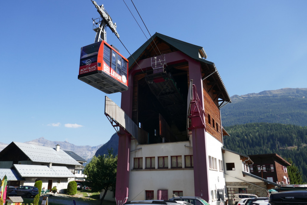 Bellevue PB in Les Houches an der wir die vorbestellten Tickets abgeholt haben. Mit der PB bin ich auch noch nicht gefahren. Les Houches ist auch das einzige Skigebiet in Chamonix, das ich noch nie auf Skier besucht habe.