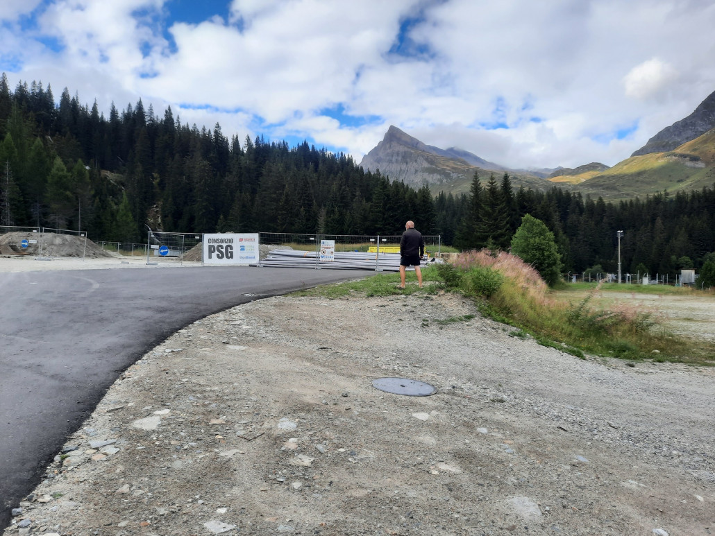 Rohre beim Parkplatz EUB