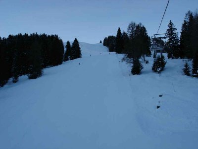 menschneleere Piste an der Glattjochbahn