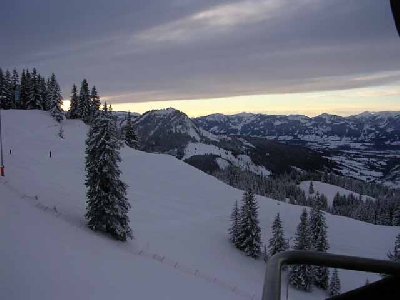 Blick aus der Iselerbahn kurz vor der Bergstation