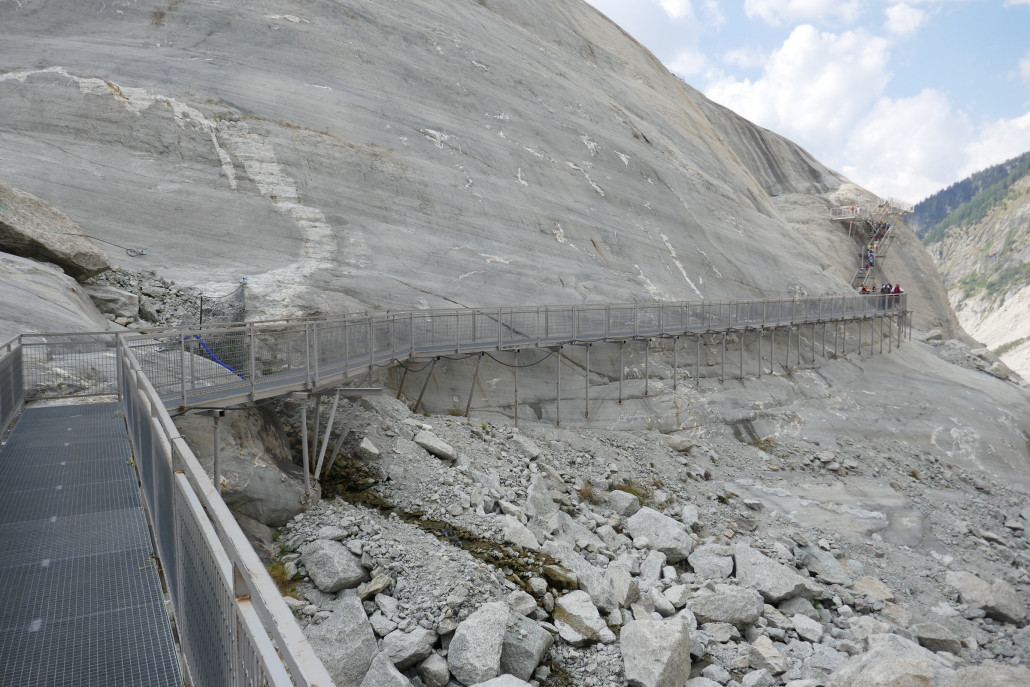 Waagerechter Abschnitt unten.