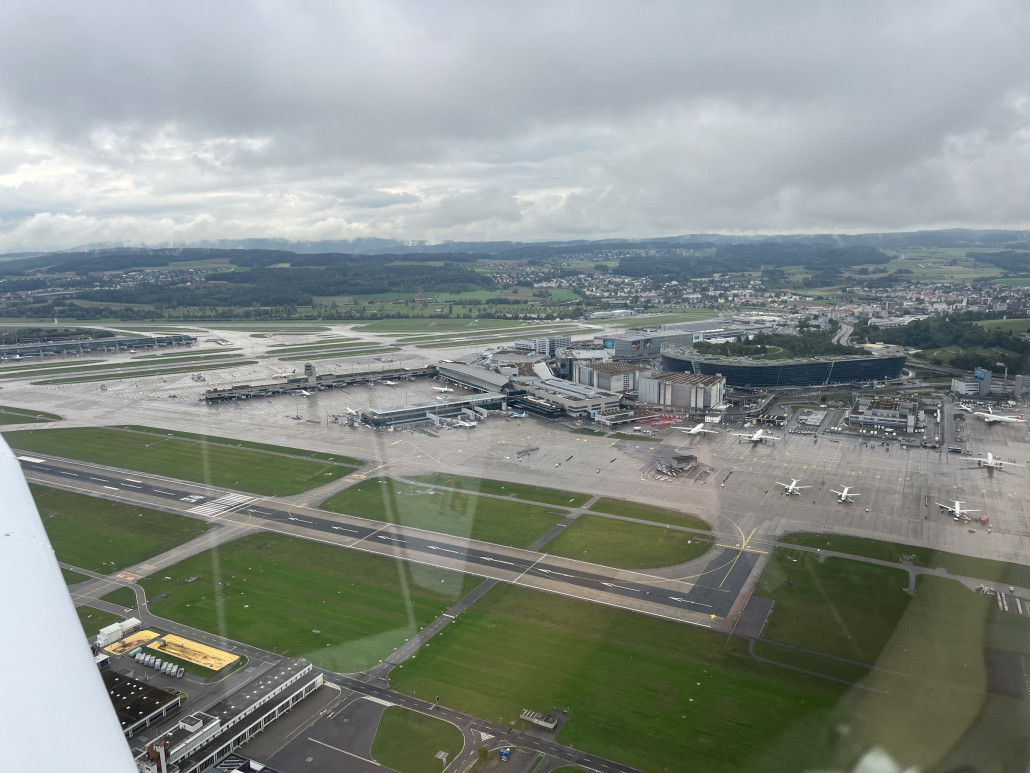 Gegenanflug Piste 28