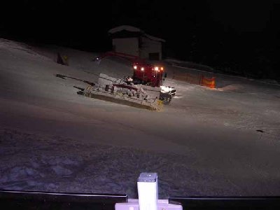 P 300 W Kandahar beim präparieren der Ata-Piste