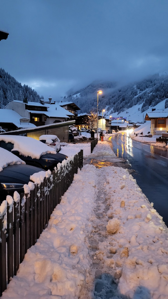 Selbst Lanersbach winterlich ;)