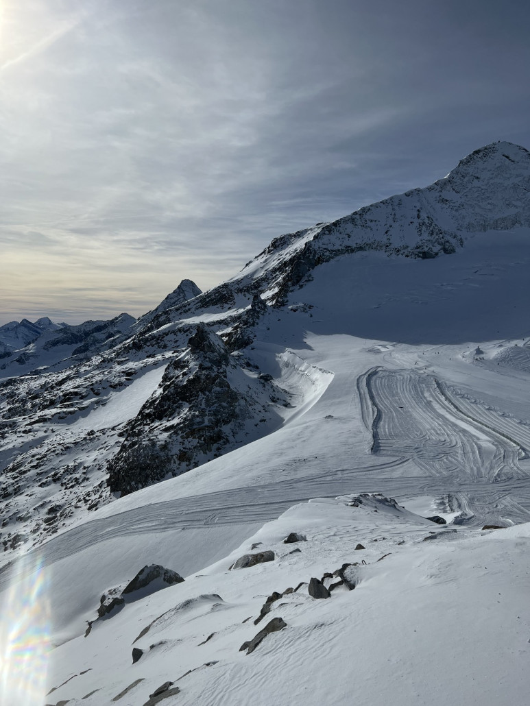 Grundpräparierung Schlegeis-Piste im oberen Teil