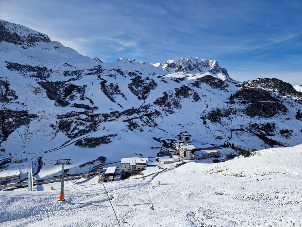 Zürs_November_22_LZTG_by_Markus_Hahn (3).jpg