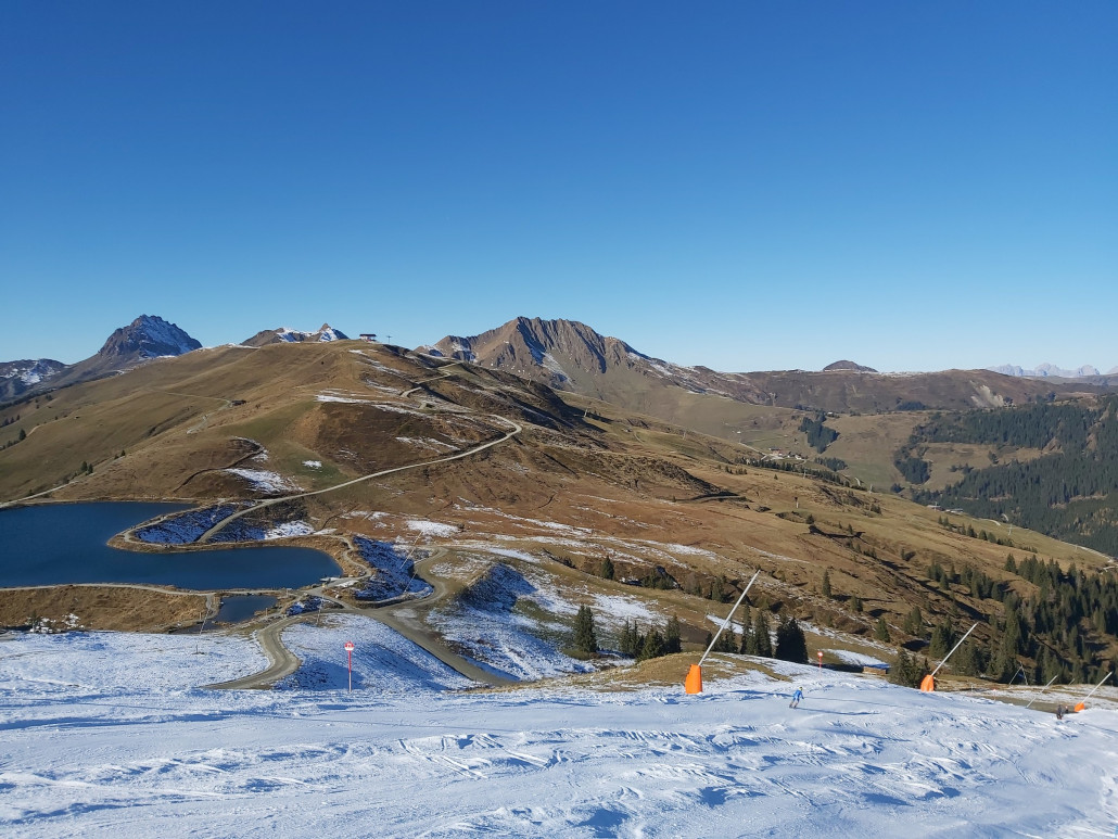 Weiß war es hier sicher schon, doch das Wetter machte es wieder herbstlicher.