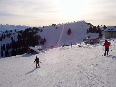 Abfahrt an der Zahnradbahn am Rigi Stafel