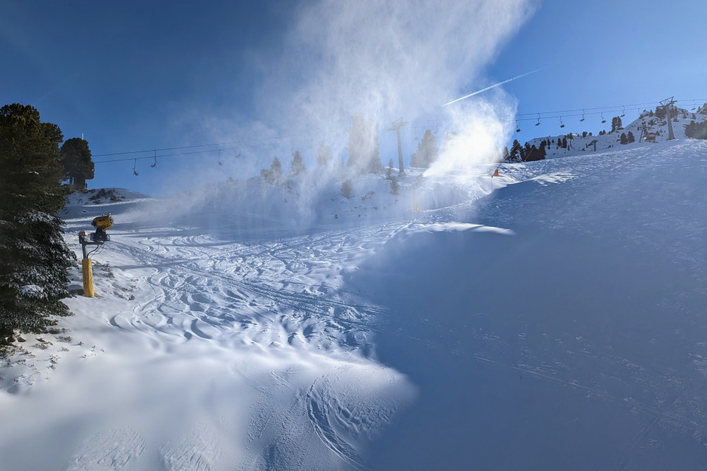 Auch die 7 wird fleißig beschneit.
