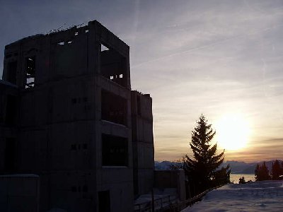 Konkursruinen im Italostyle auf Kaltbad