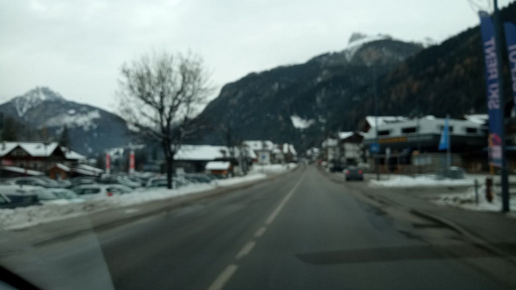 Canazei, plus zwei, wunderbares Tauwetter.