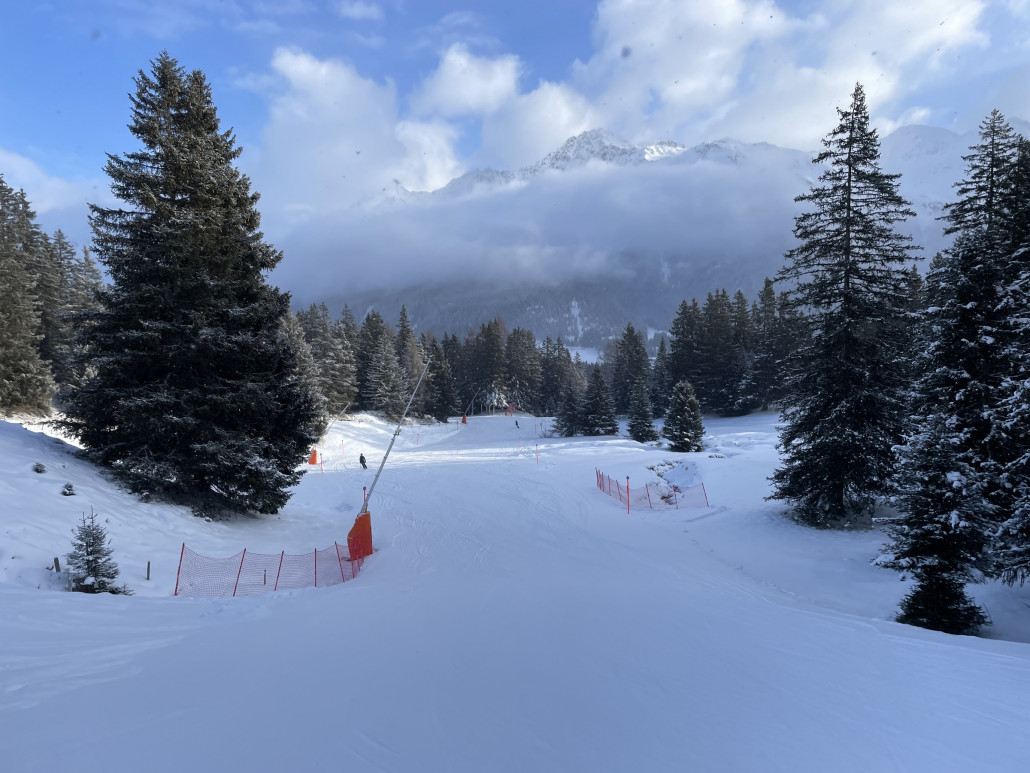 40a. Auch dieser Abschnitt ist zur Zeit wenig frequentiert. Die meisten Leute steuern auf die steilere 42b.