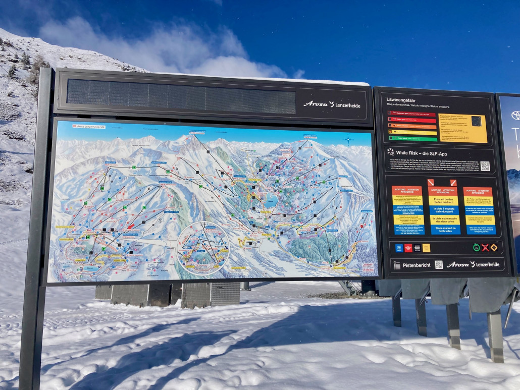 Blick auf die Anzeigetafel. Es besteht noch Ausbaupotenzial.