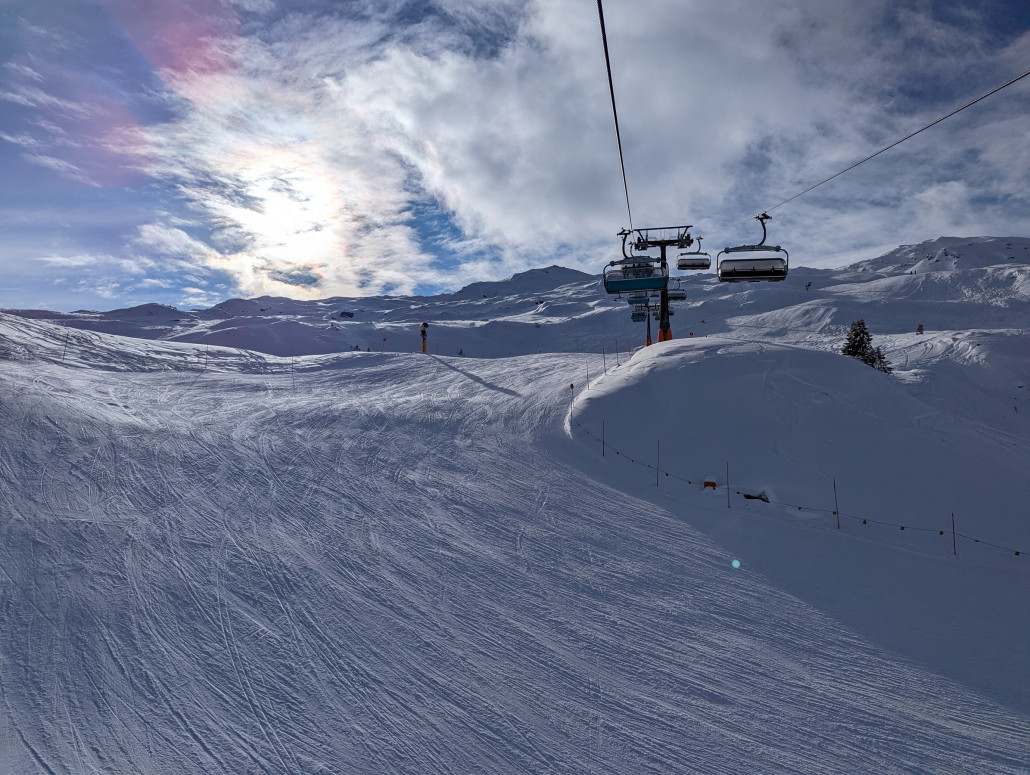 Sportlich fahrbare Kurve auf der 16a