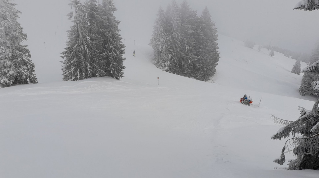 Die Kanone wurde abgesichert, als wenn von oben keine Skifahren kommen würden ...