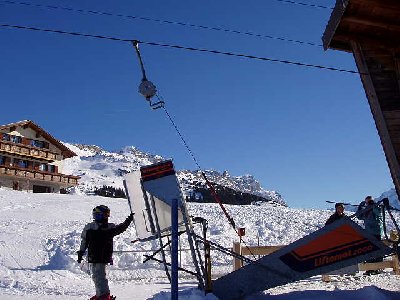 Anbügelautomat Liftomat 2000 fonktioniert ohne Strom rein Mechanisch.