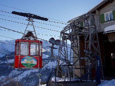 Nochmals der Seilbahnbahnhof Riedlig. Hier enden noch weitere 3 Transportbahnen