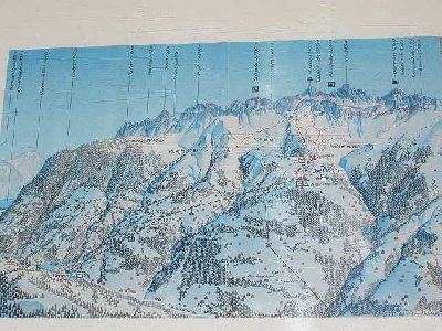 Pistenplan die Luftseilbahnen Rüegig 1+2 sowie Kesselberg 1+2 sind auch offen und es werden auch Skifahrer befördert. Allerdings mit Zuschlag und nur mit 4er Kabinen