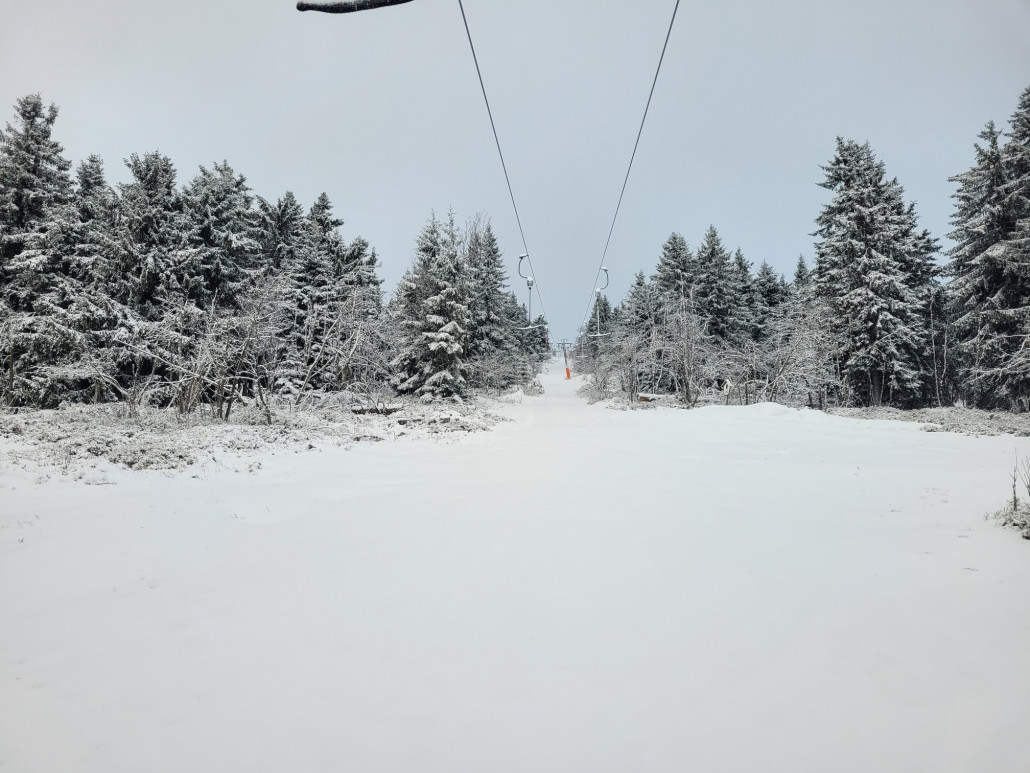 SL-Trasse Kurvenlift oberhalb der Kurve