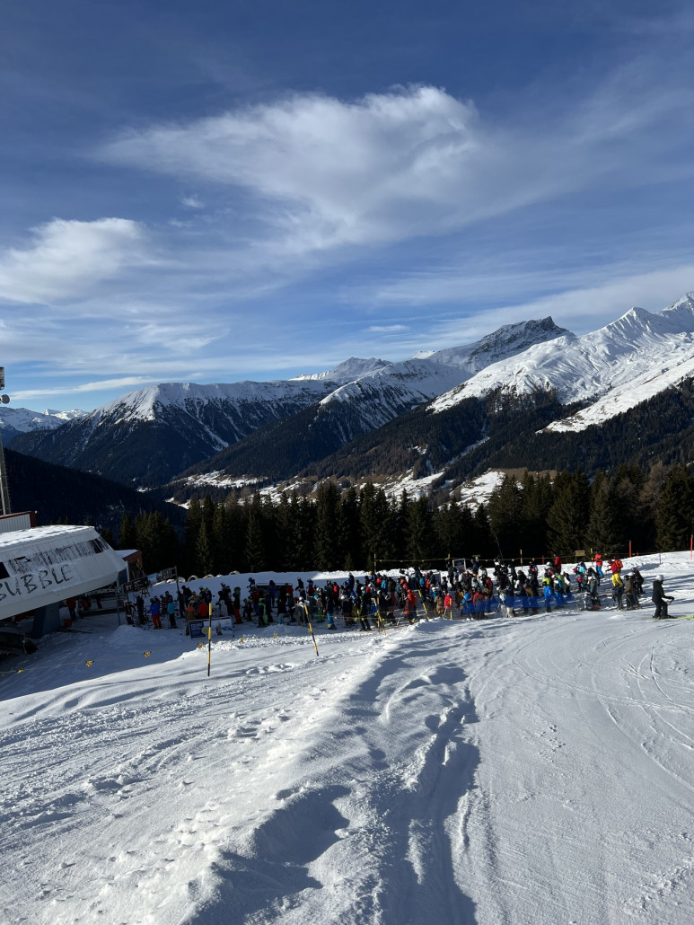 Um kurz nach 11 am 6er…