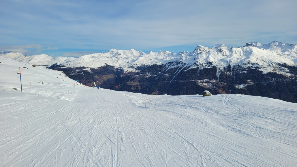 blaue Piste links vom Col du Pouce, Blick nach St.Luc