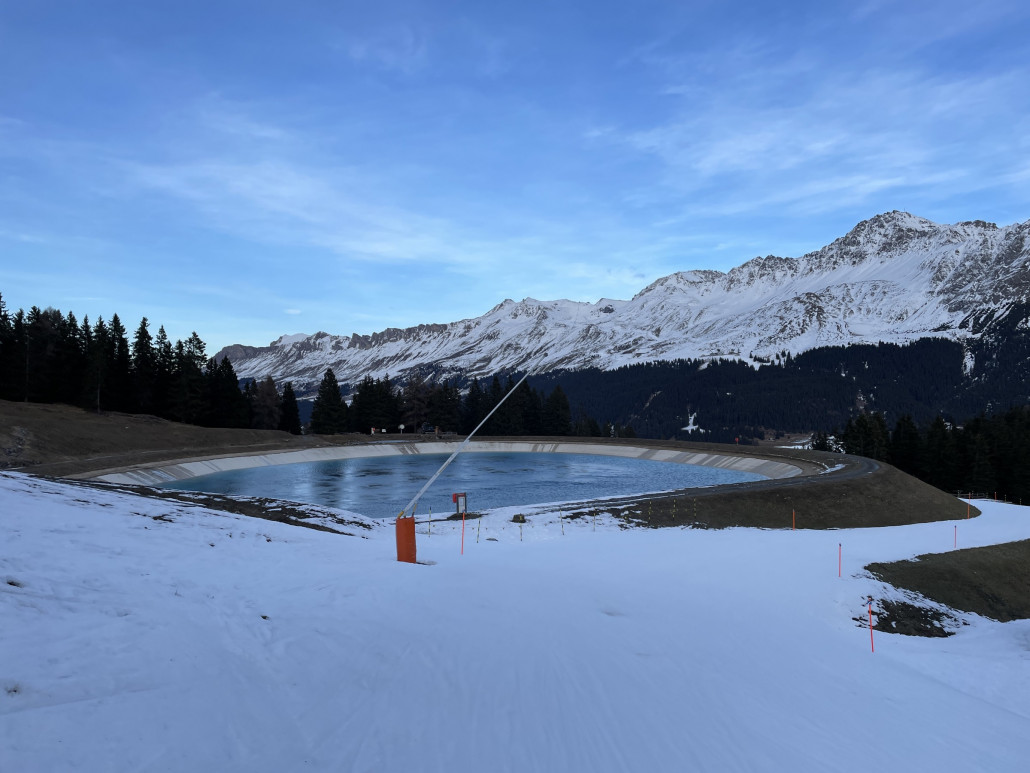 Einen Vorteil haben die warmen Temperaturen: Die Speicherteiche füllen sich wieder :-D