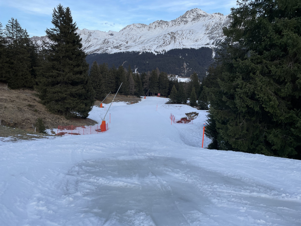 Pflotsch auf der 40a. Wäre es Ostern, würde man sich über diesen Umstand deutlich weniger wundern...