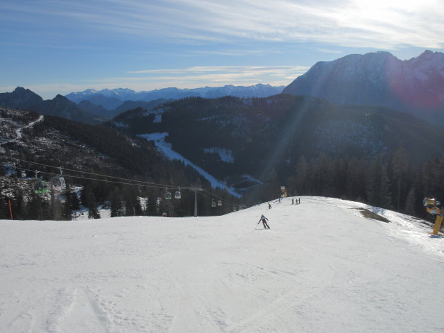 Mittersteinpiste, darüber die 8-MGD Mitterstein (Sektion I)