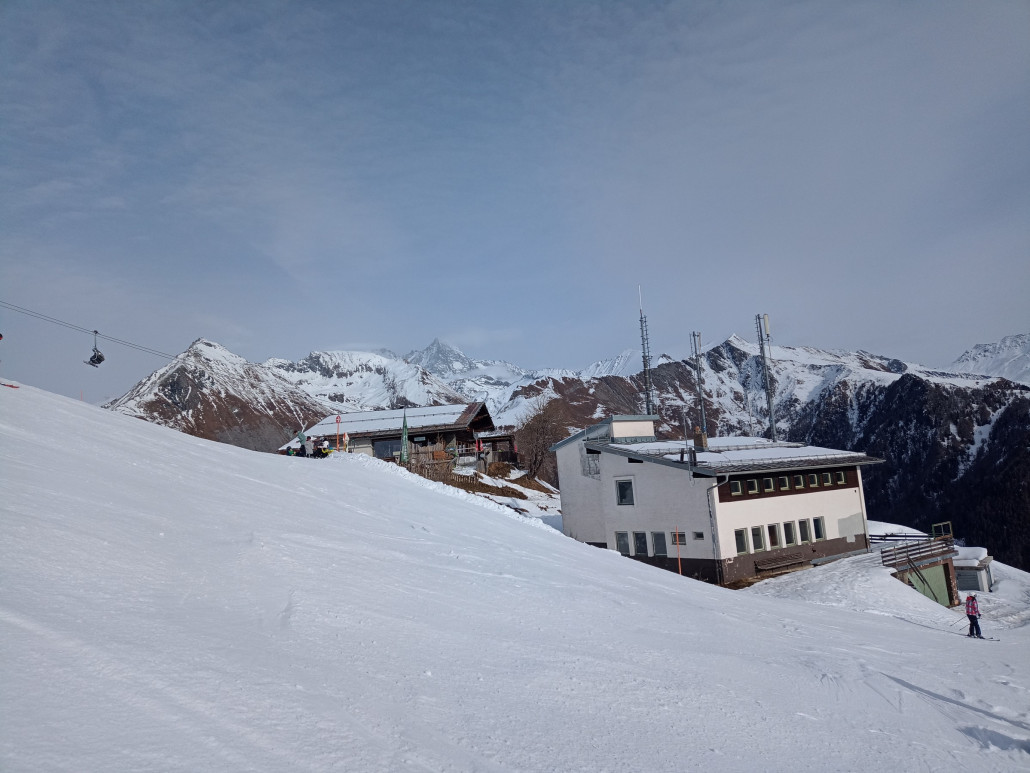 Blau gewinnt gegen grau