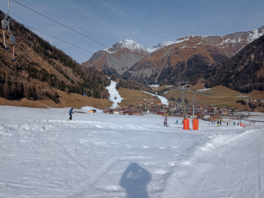 Winter lässt sein weißes Band