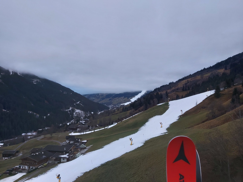 Heuer strauchelte ich schon lange hier her zu kommen. Bin gespannt ob es besser wird.