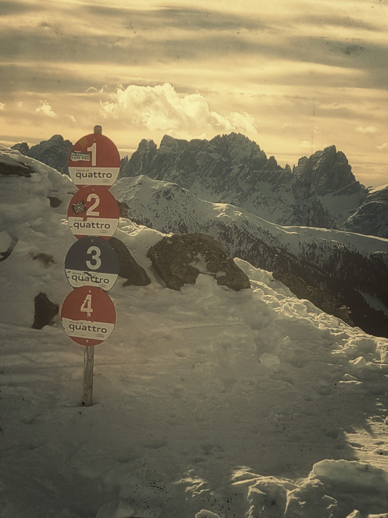 4 gewinnt vor den Sextener Dolomiten