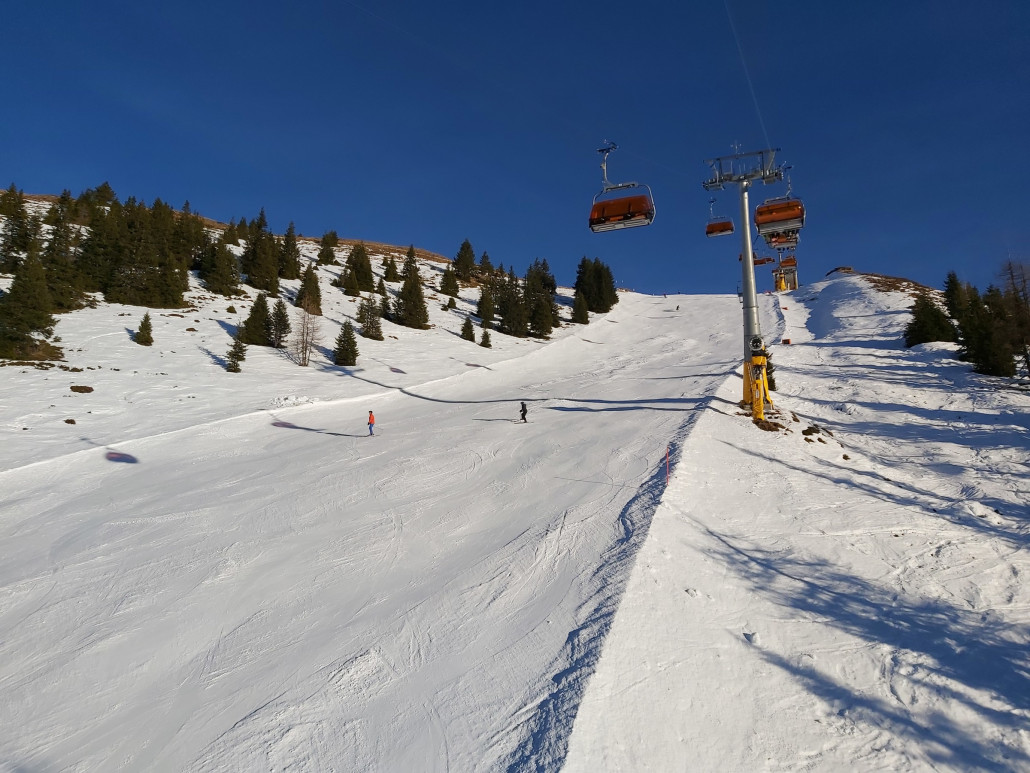 Eine Fahrt wäre sich doch noch ausgegangen, bin jetzt in der Gondel und Zeitlich weiß ich gerade nicht wohin.