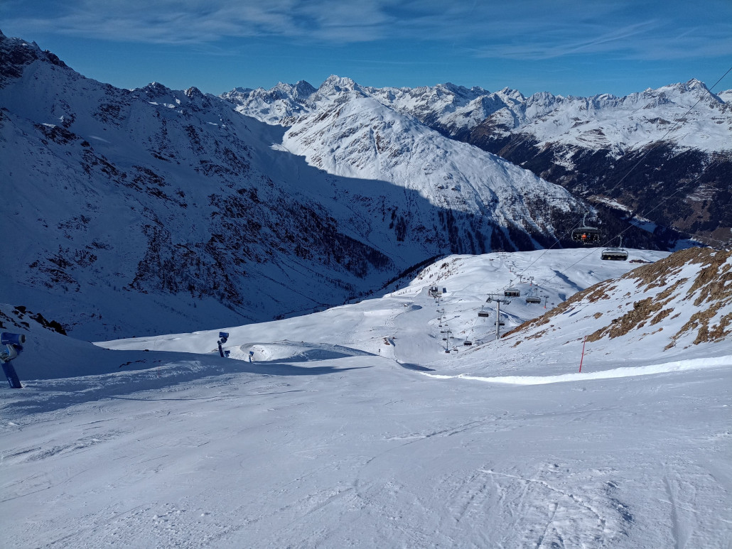 Blick von oben in die Hauptpiste