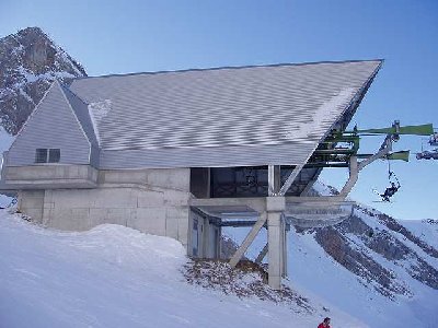 Schaut mehr aus wie eine riesen Grosse Wellblech Toblerone