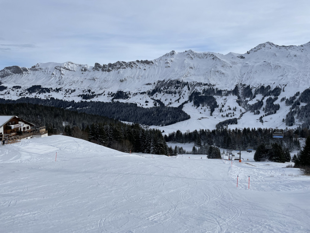 Bereich Stätz. Auch hier hatte es mehr Leute, als das Bild vermuten lässt. Vor allem sind die Pisten hier noch sehr schmal.