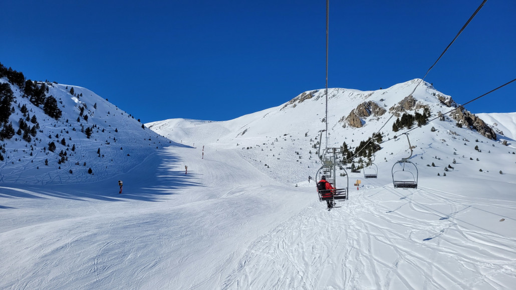 Chalvet-Sessel, rote Piste links