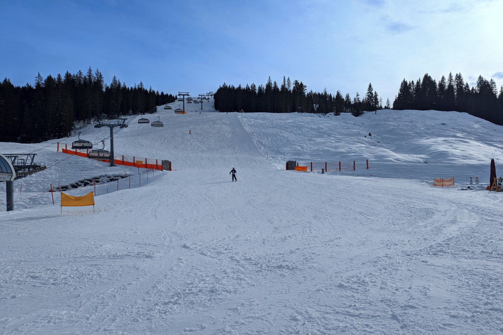 Gerlospass am Mittag. Die Piste hat auch schon schlechtere Tage gesehen.