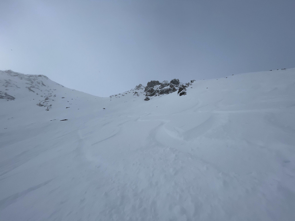 Tiefschnee Variante von der Bergstation Boismint zur Caron Pendelbahn
