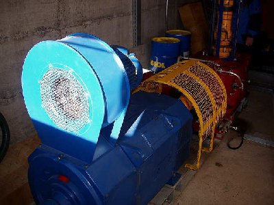 Antrieb der DSB Angi. Von Bartholet. Komischerweise hier Geschwindikeitsregelung mit einer WL Gruppe. Wir haben ältere Anlagen mit Leistungtyristoren. Altbewährt??