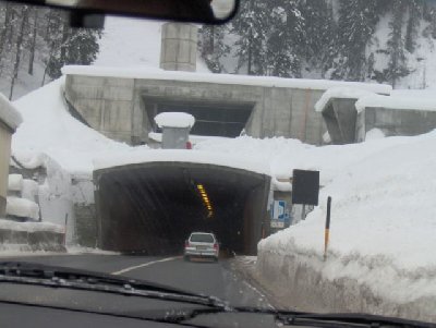 Der 4.2 km lange Gotschnatunnel