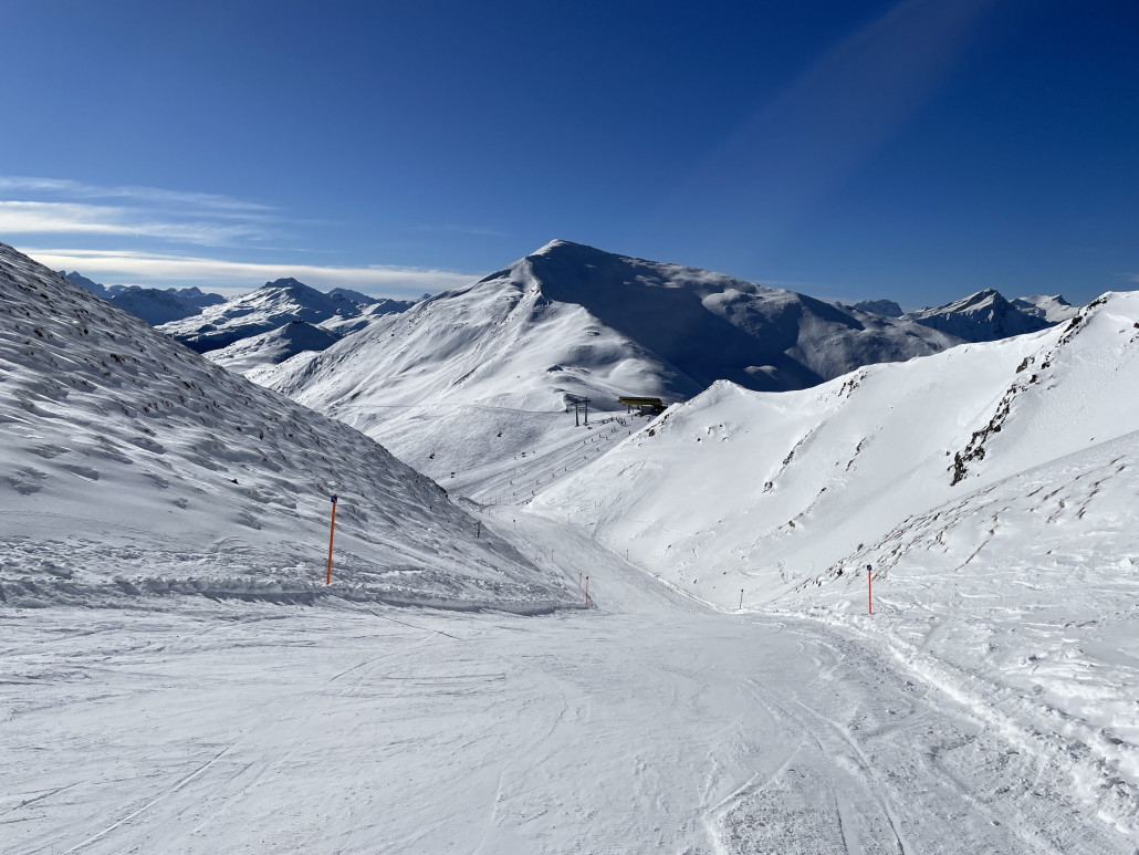 Die 60 ist mittlerweile steinfrei. Die Aussicht finde ich immer wieder schön hier.