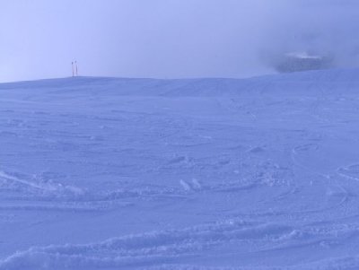 2-3 cm Neuschnee auf der Piste.