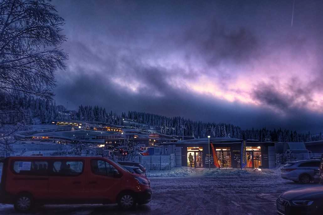 Parkplatz mit Blick auf Rodelbahn &amp; Fallbachhang