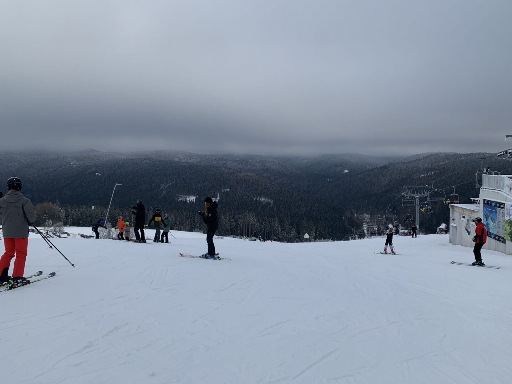 Talpano - gegenüber gibt es Berge mit über 900m höhe.