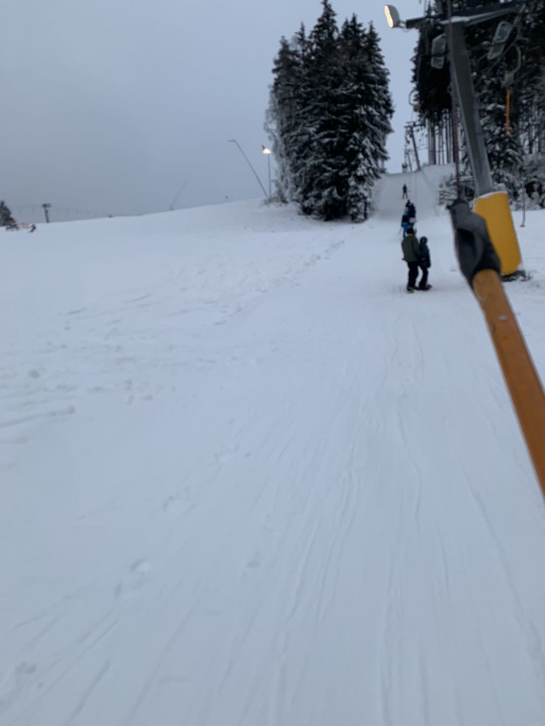 Hauptschlepper; links der kleine Bruder