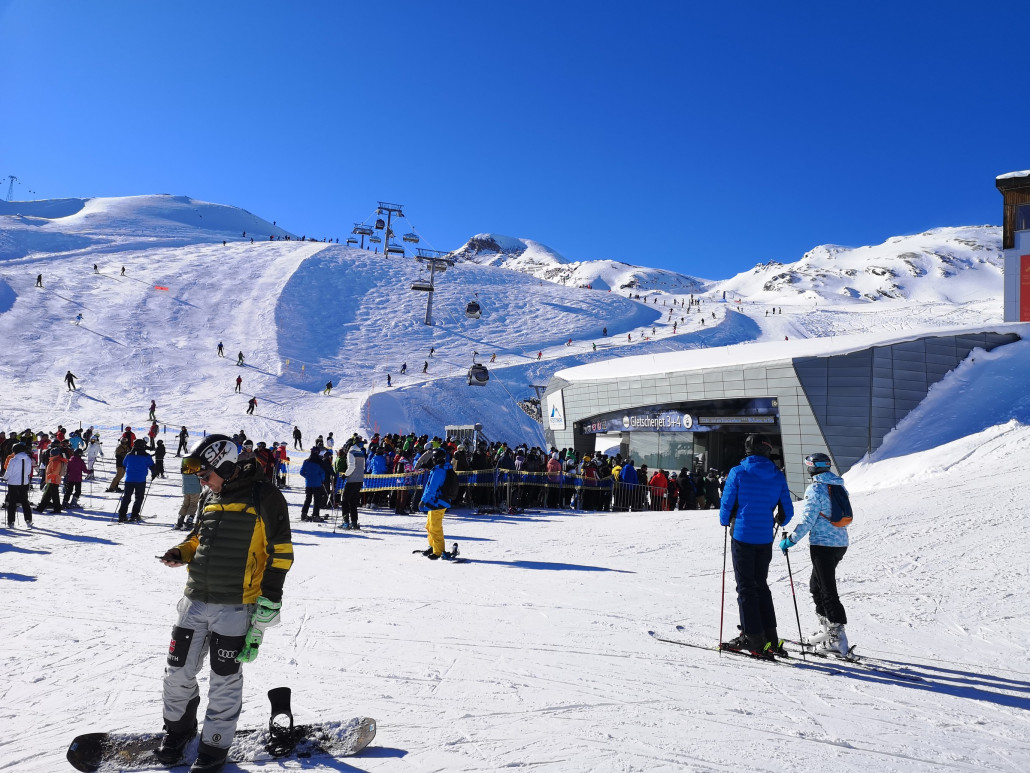 Wartezeiten GJ3, wie immer am meisten. Man kam trotzdem gut um Wartezeiten rum durch schlaues Fahren