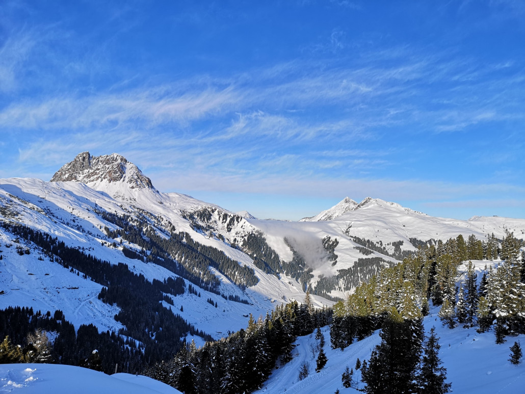 Einfließender Hochnebel