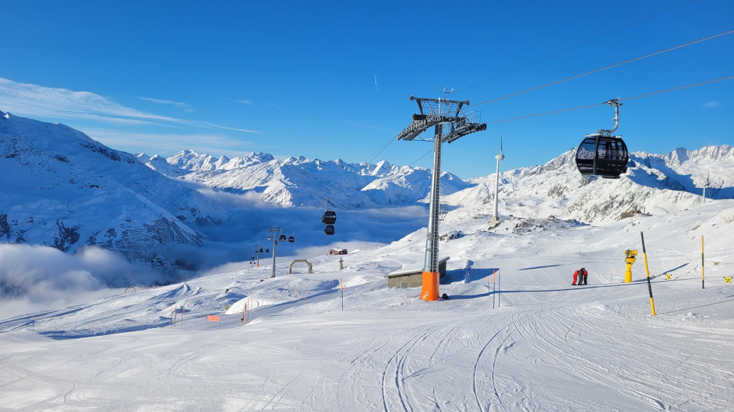 Nebel im Tal am Morgen